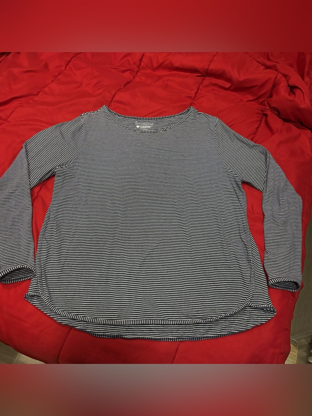 Coolibar Navy and White Striped Long Sleeve Heyday side split shirt women’s XL.